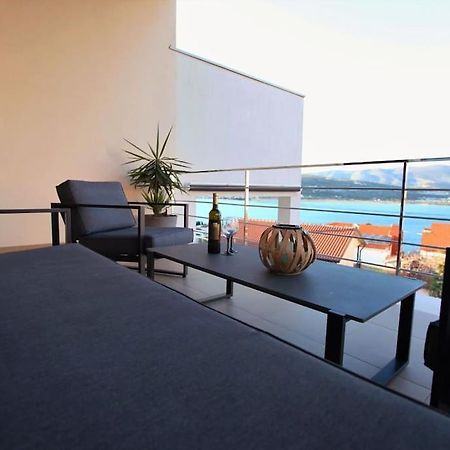 Luxury Villa Lana Apt, Seaview Terrace, Large Outdoor Space, Bbq Trogir Exterior photo