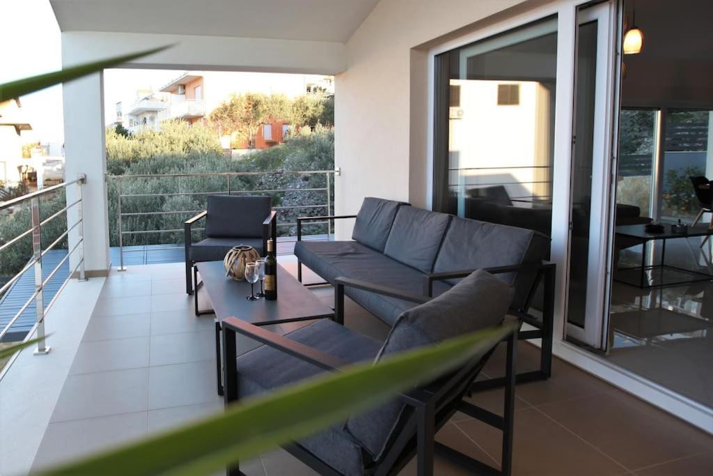 Luxury Villa Lana Apt, Seaview Terrace, Large Outdoor Space, Bbq Trogir Exterior photo