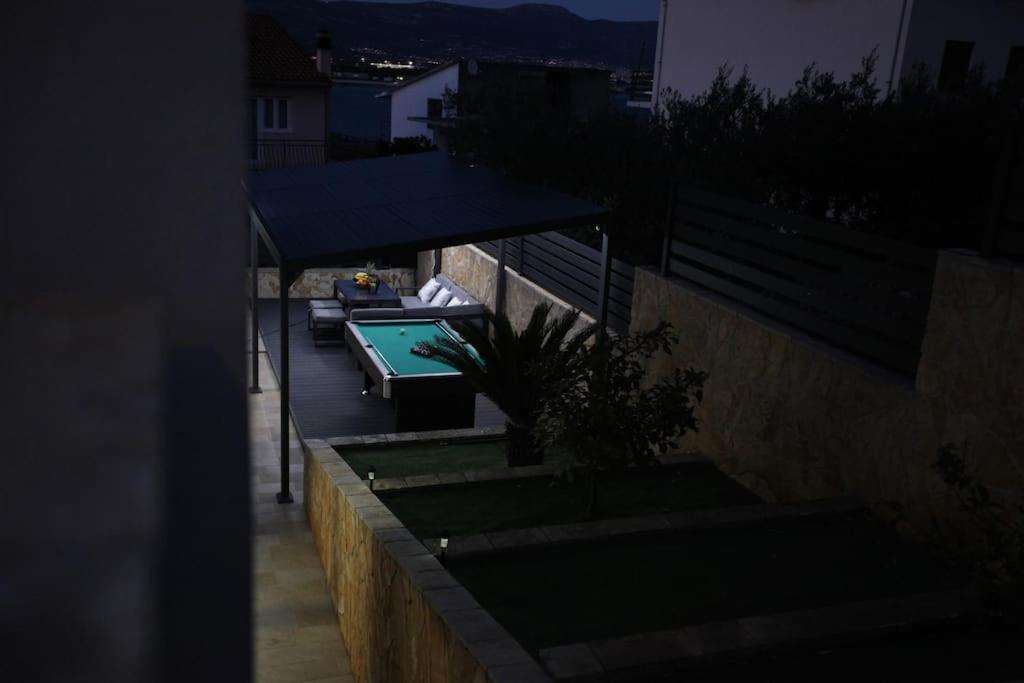 Luxury Villa Lana Apt, Seaview Terrace, Large Outdoor Space, Bbq Trogir Exterior photo